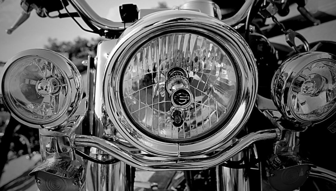 světlo motorky